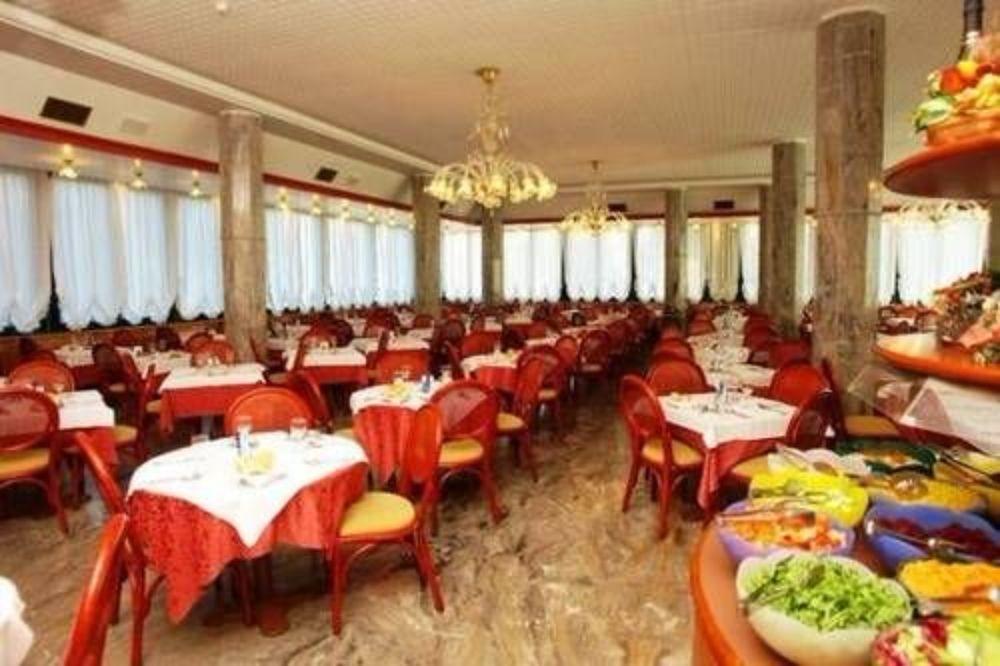 Hotel Brioni Mare Lido di Jesolo Exterior photo