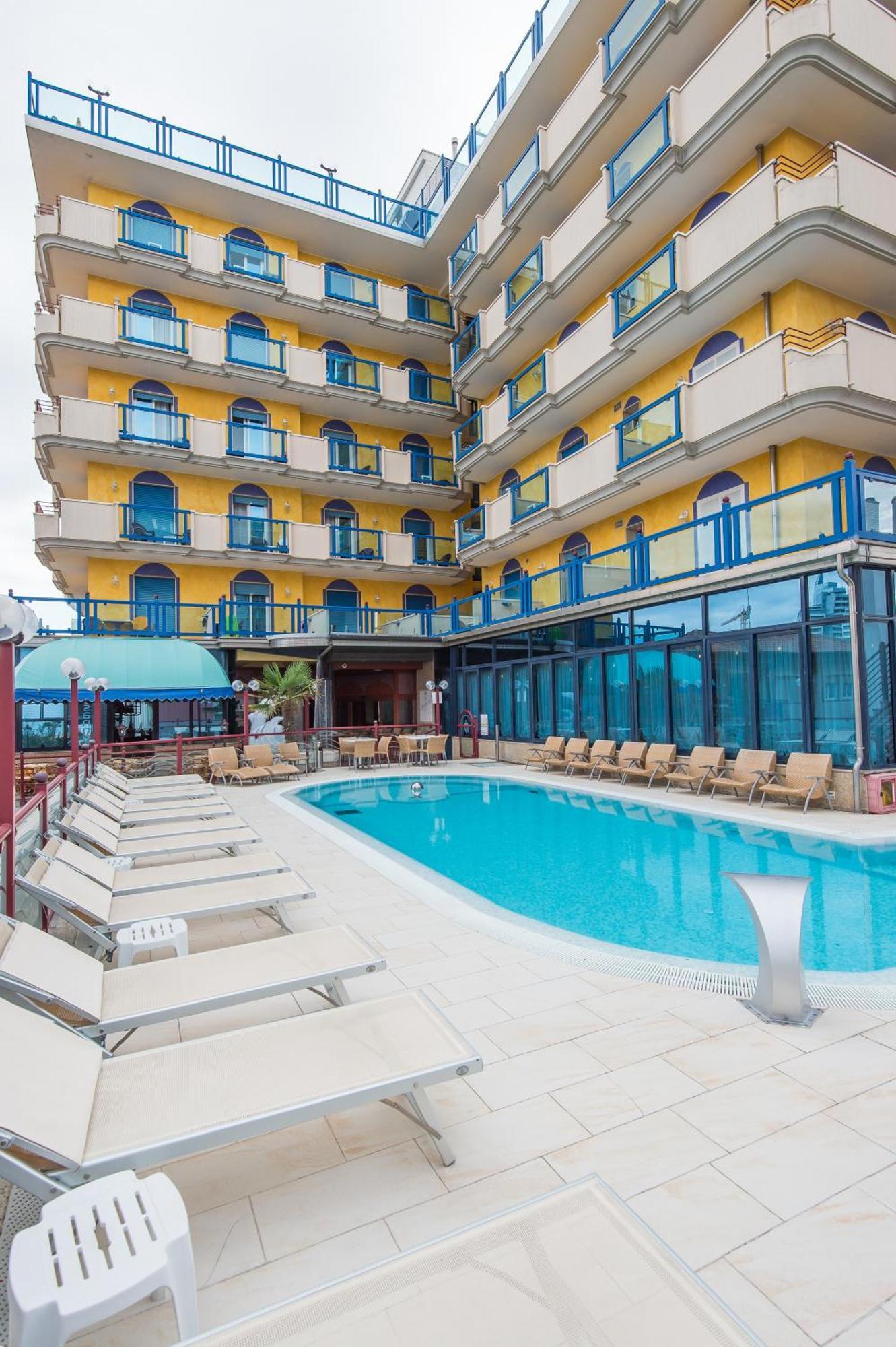 Hotel Brioni Mare Lido di Jesolo Exterior photo