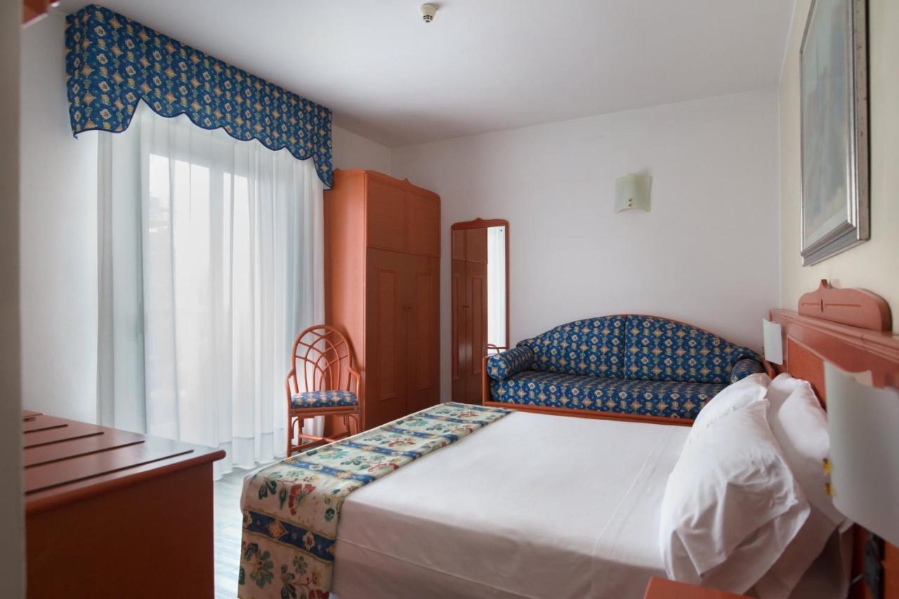 Hotel Brioni Mare Lido di Jesolo Exterior photo
